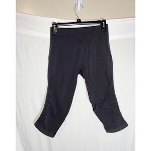 Lululemon In The Flow Crop Leggings Size 6 Black Dance Work Out Wear Cycling